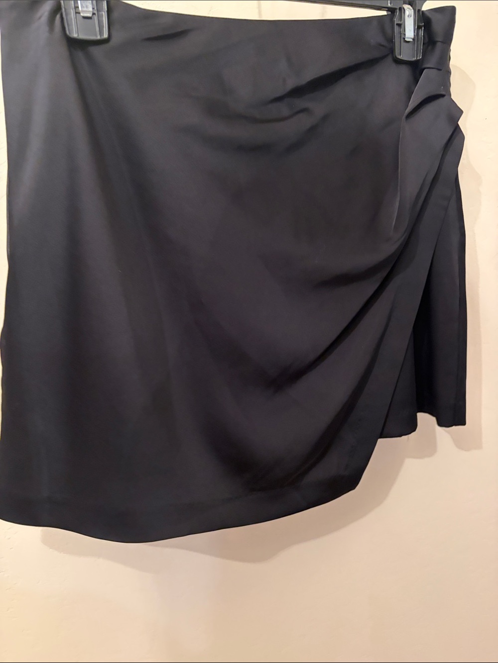 🖤🖤Abercrombie & Fitch Black Asymmetrical Wrap Skirt🖤🖤